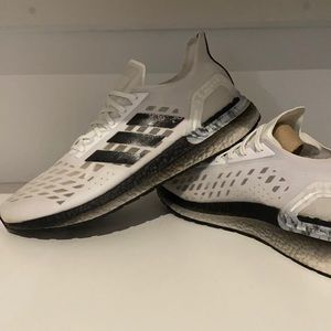 Ultraboost PB